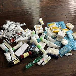 Hotel toiletries lot